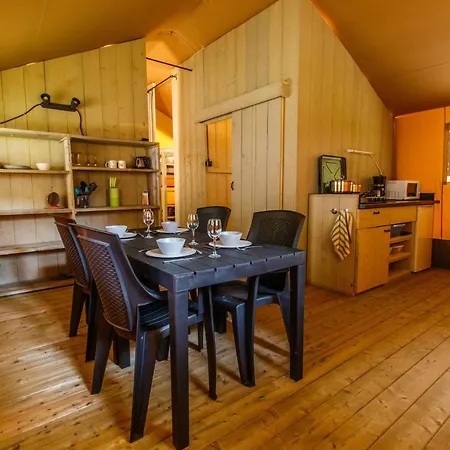 Holiday park Rhederlaagse Meren Lathum