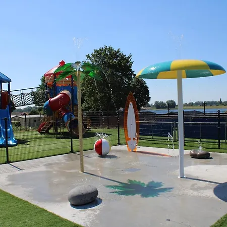 Holiday park Rhederlaagse Meren