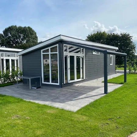 Rhederlaagse Meren Holiday park *