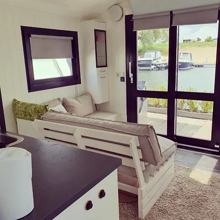 Rhederlaagse Meren Parque de vacaciones *